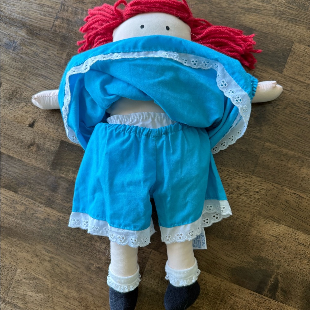 Vintage 1994 Madeline Doll - Picture 5 of 6